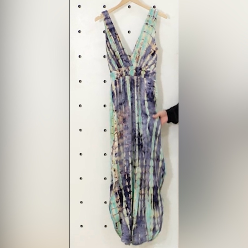 Purple Plunge Neck Ruched Maxi Gown - Picture 4 of 12